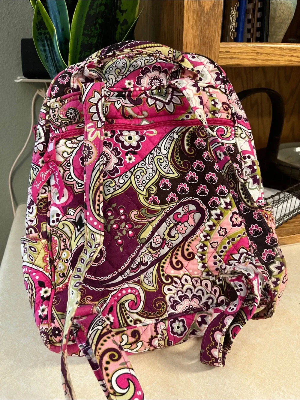 VERA BRADLEY great condition!! Bach pack!!